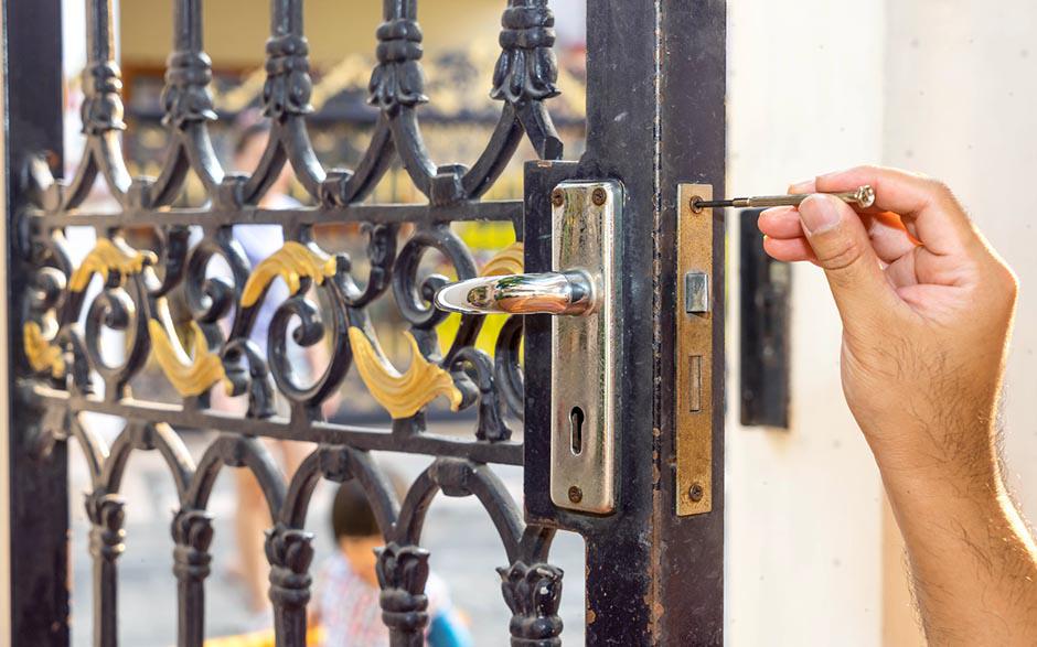 serrurier en urgence Courbevoie